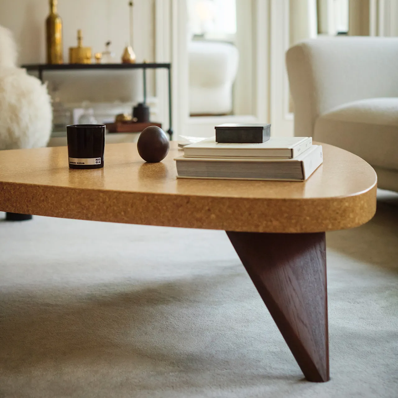 Plectrum Coffee table