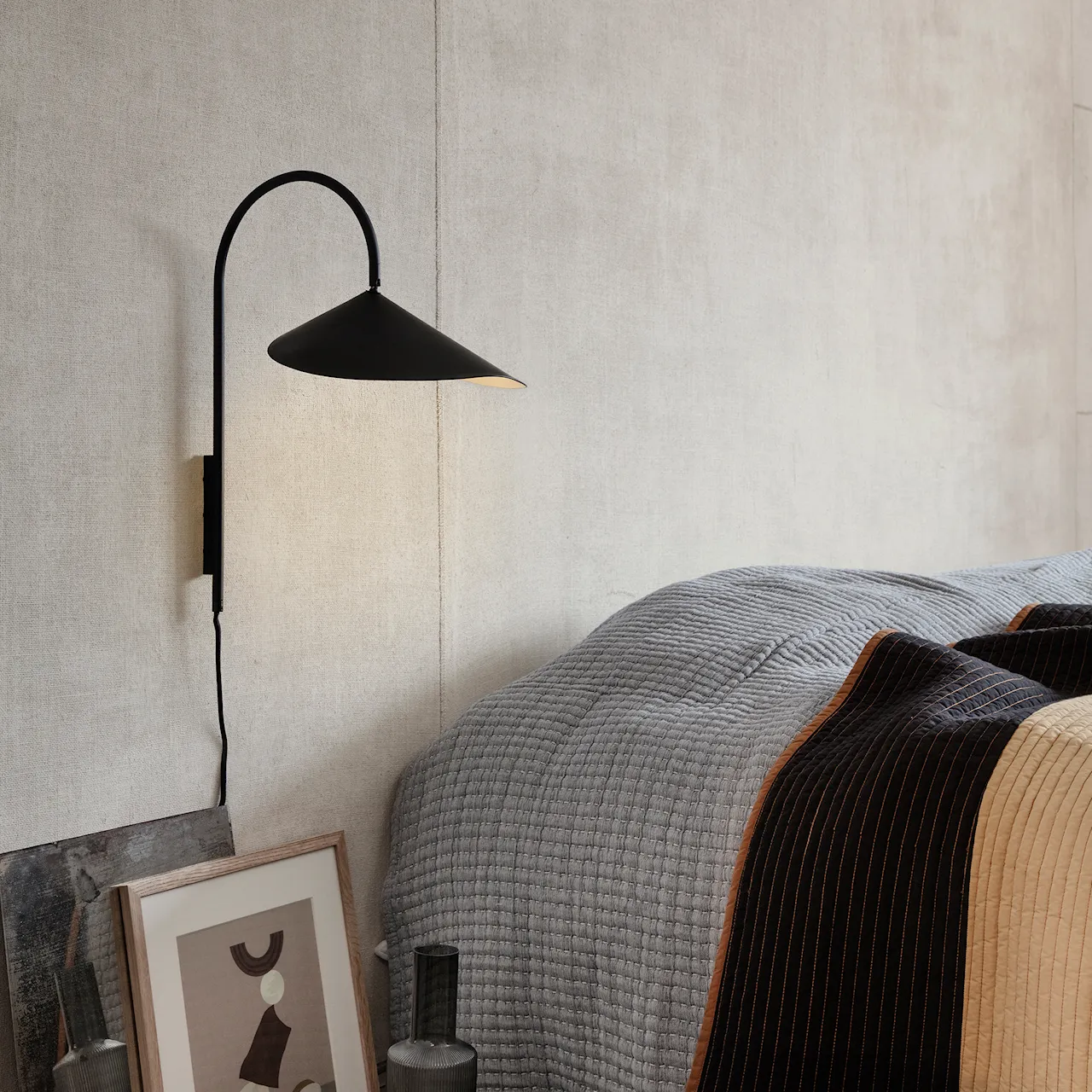 Arum Swivel Wall Lamp
