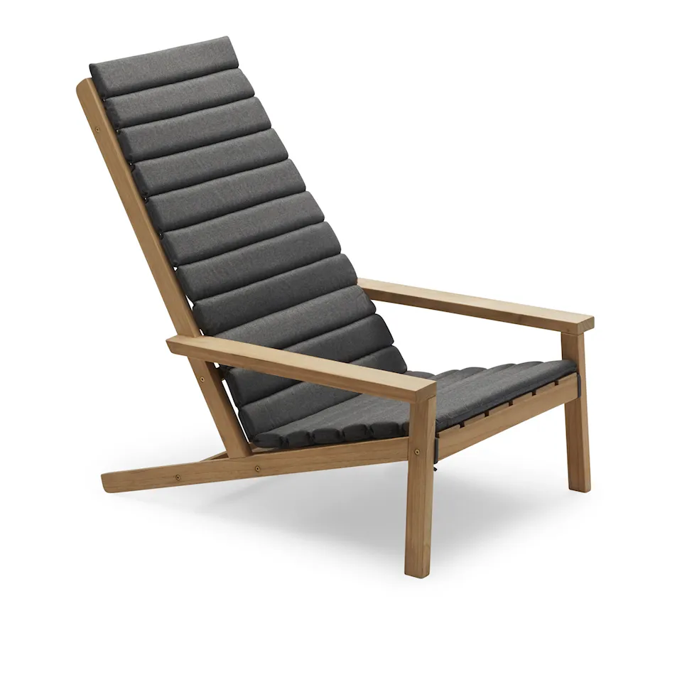 Between Lines Deck Chair Cushion, Outdoor Textile / Charcoal, Quickdry Outdoor Foam