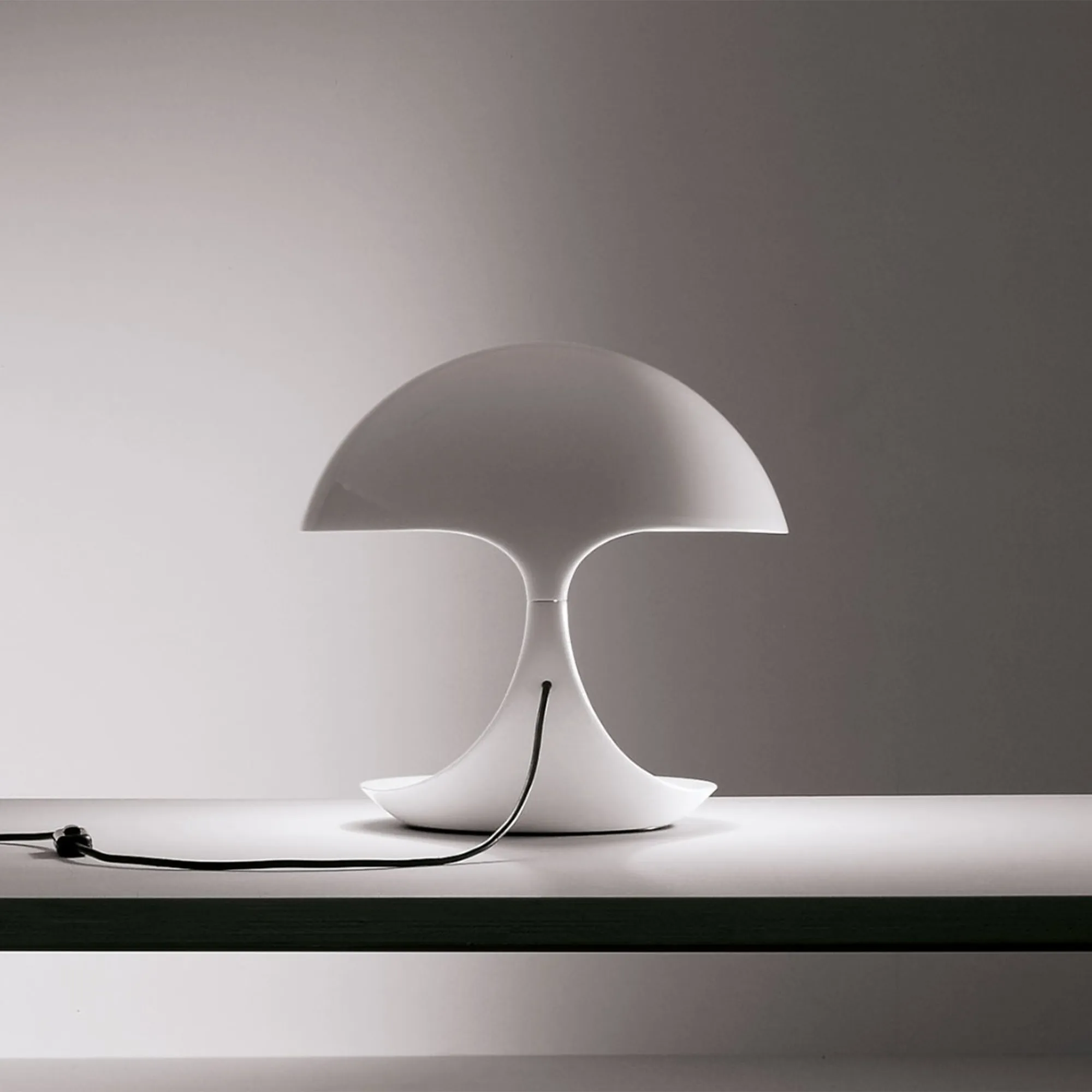 Cobra Table Lamp - 9