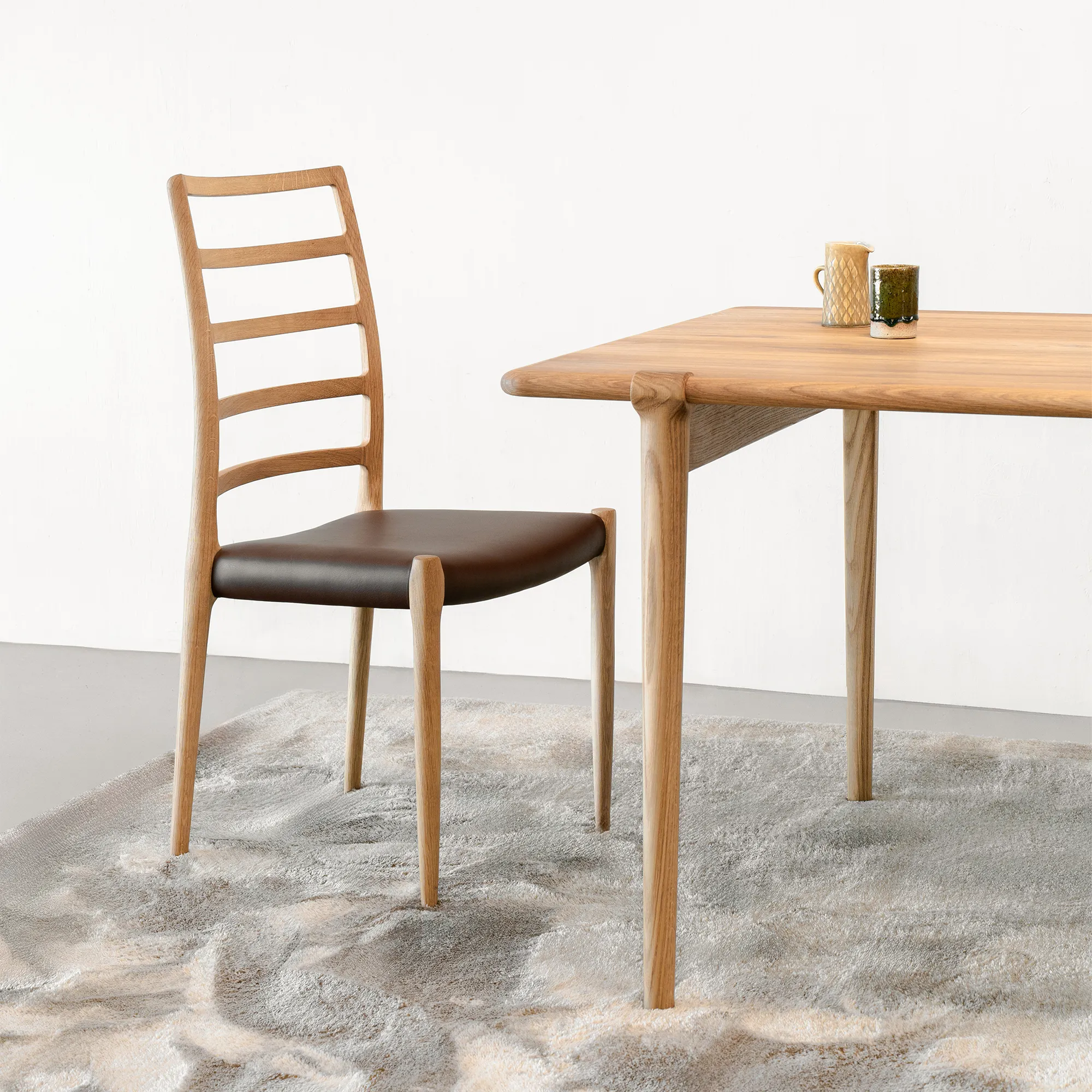 Model 82 dining chair - 3