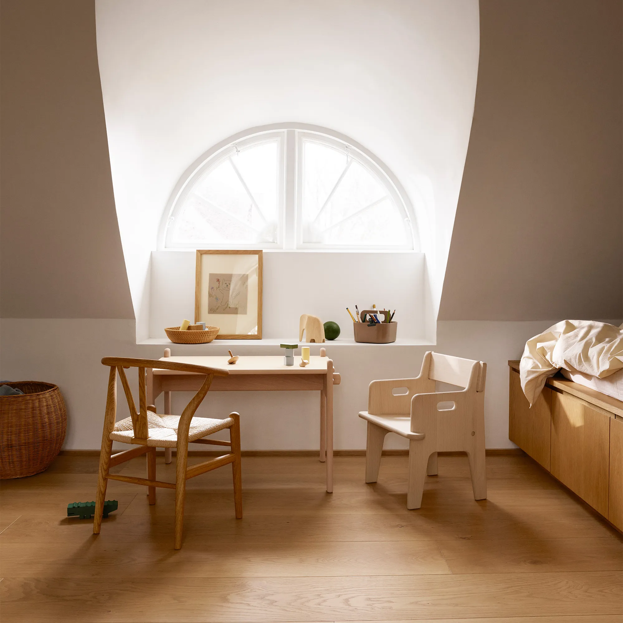 CH24 Children's Wishbone Chair - 4