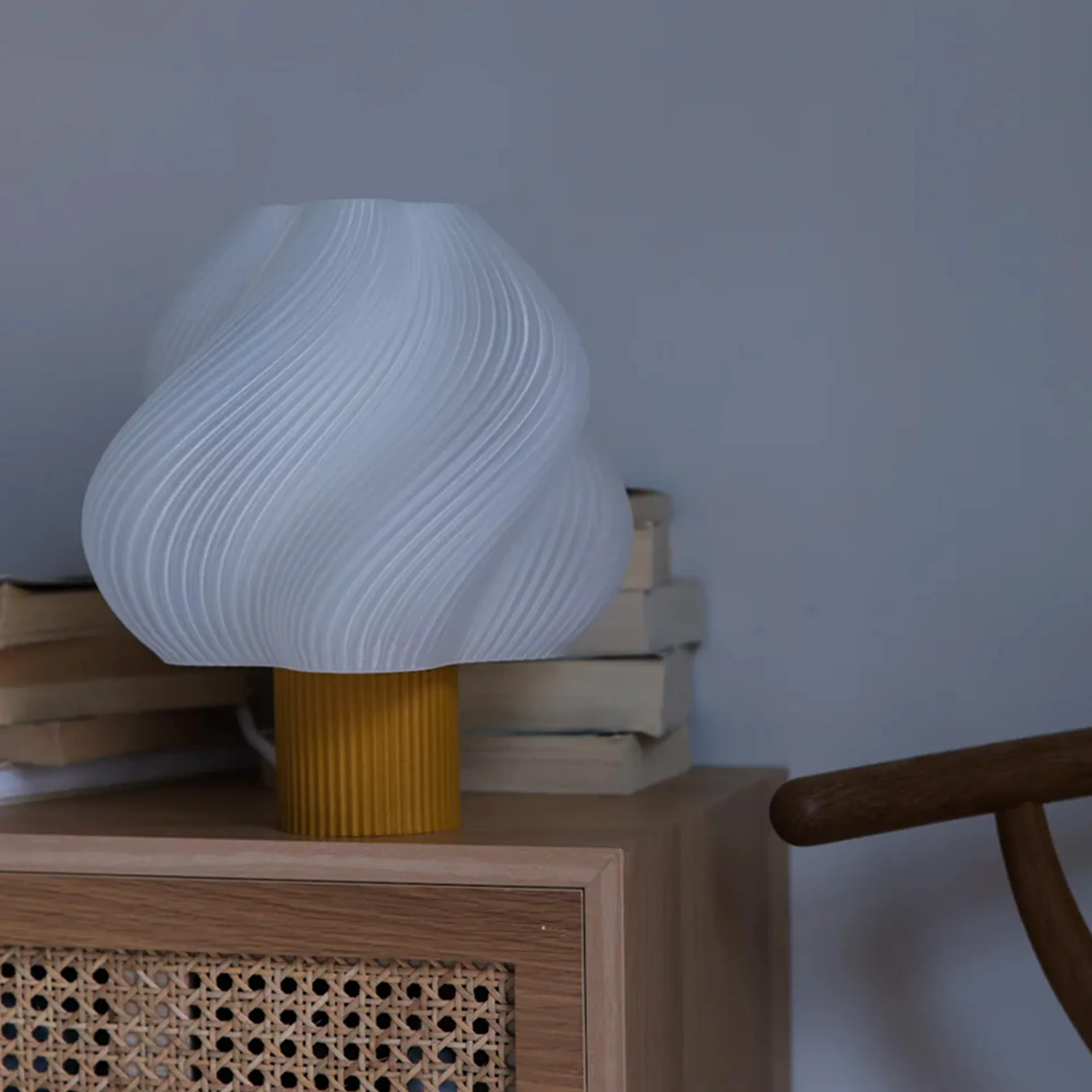 Soft Serve Table Lamp Regular - Cloudberry - Crème Atelier - NO GA