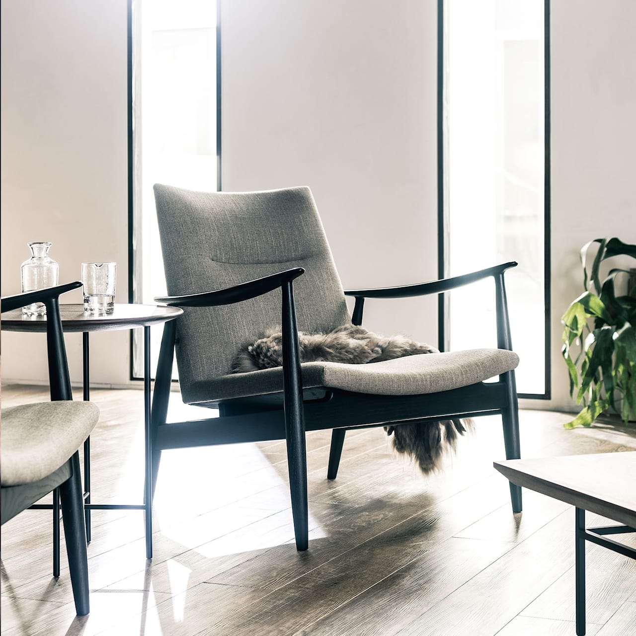 Köp Blava Easy Chair från Ritzwell | Nordiska Galleriet