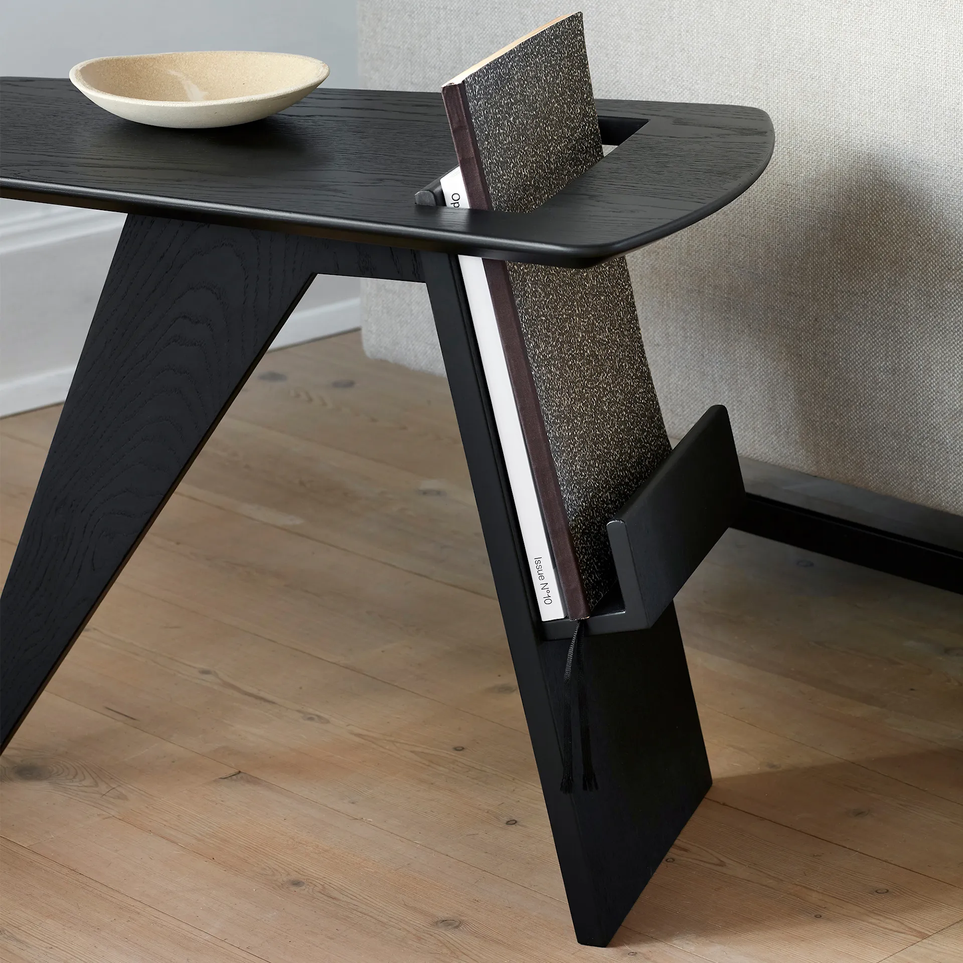 Risom Magazine Table - Fredericia Furniture - NO GA