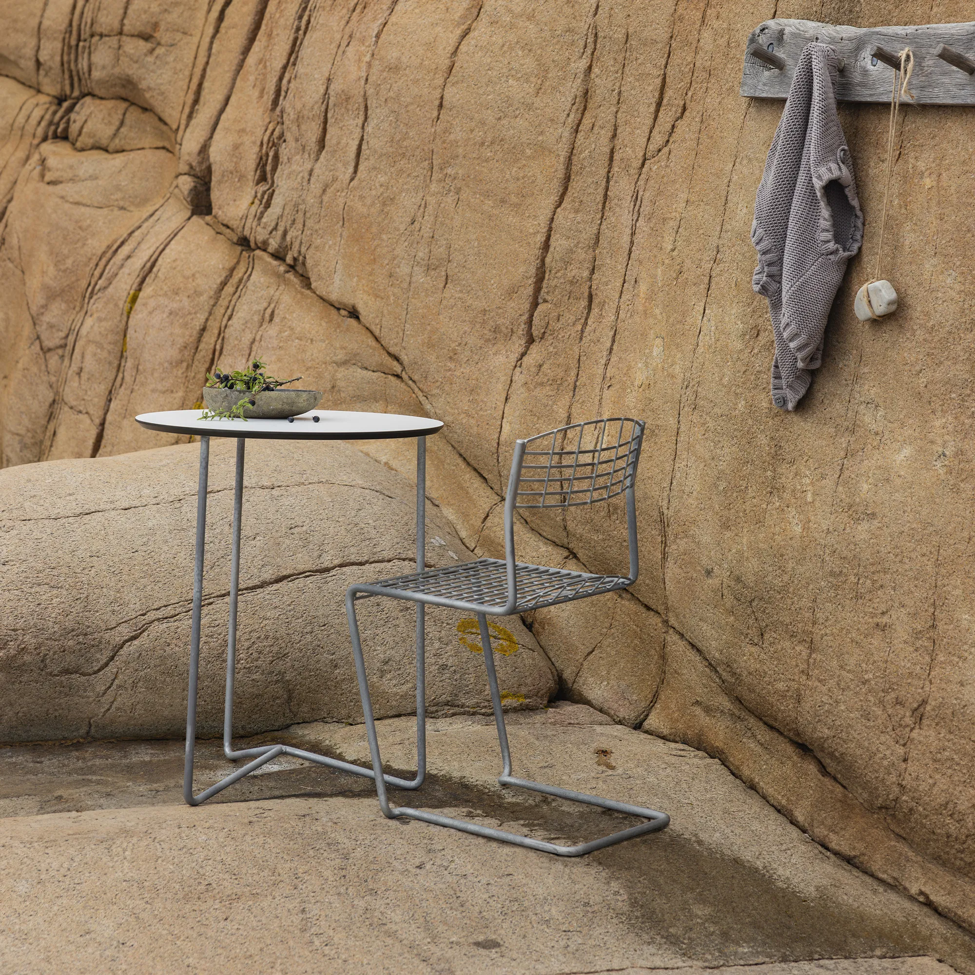 High Tech Outdoor Dining Table Ø60 cm - 6